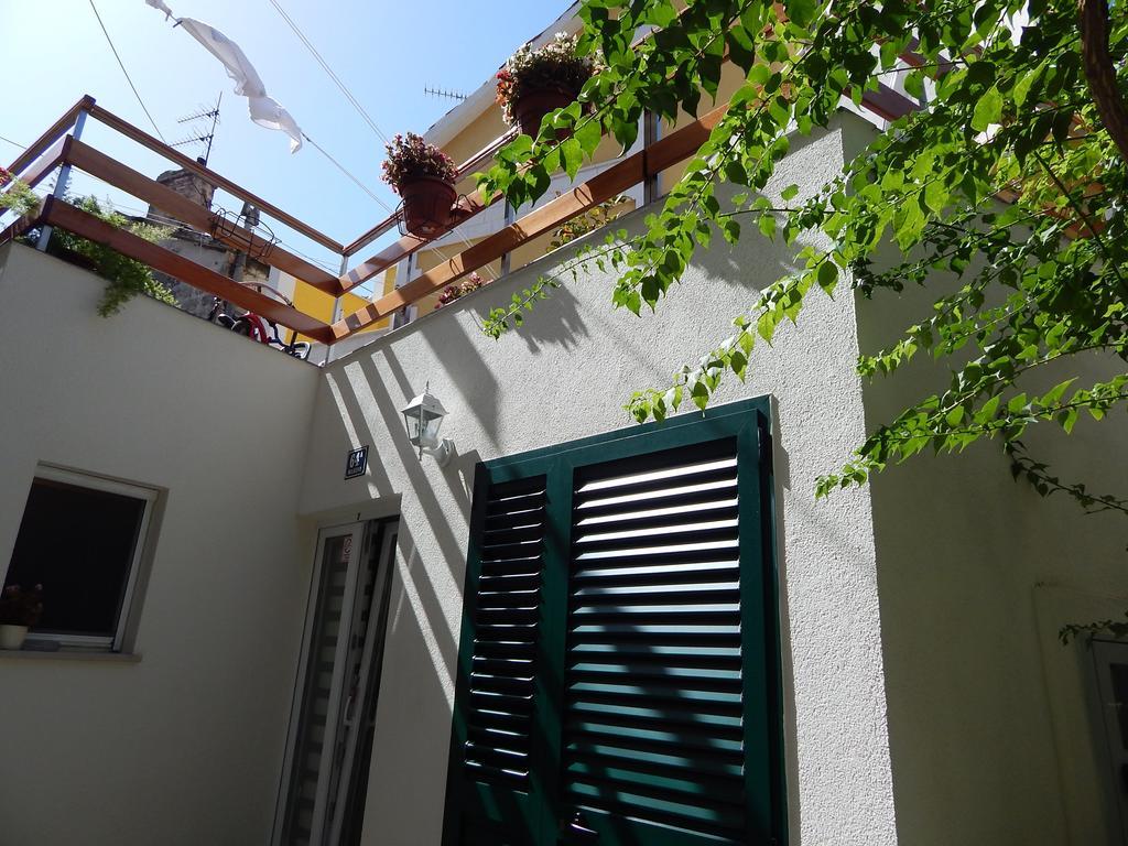 Guest House Varos スプリト エクステリア 写真